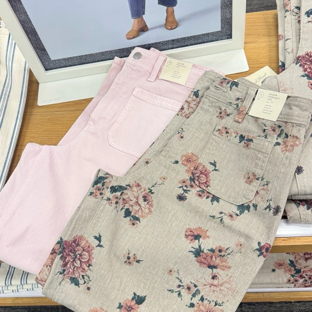 Highest-Rise Floral Sailor Straight Jeans from Universal Thread NWT sz16 - Picture 4 of 6